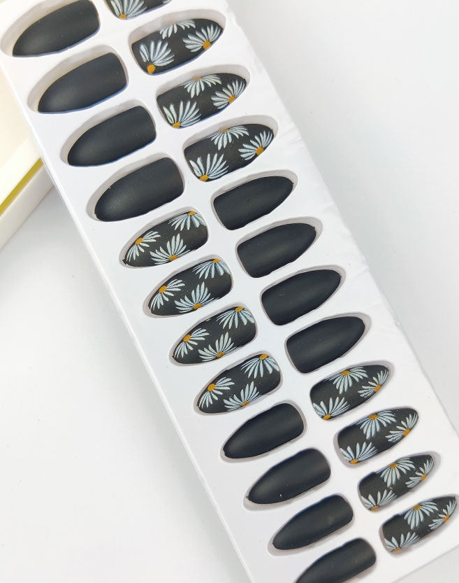 Black Artificial Printed Nails