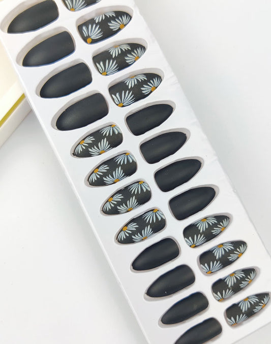 Black Artificial Printed Nails