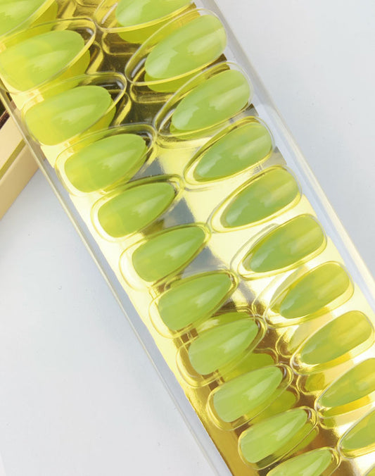 Shiny Artificial Nails (Green)