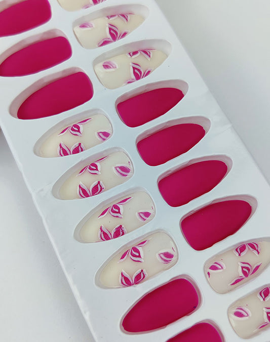 Pink & White Artificial Printed Nails